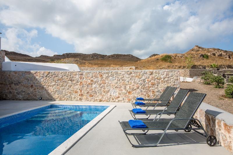 Desiterra Resort Suites & Villas Καρτεράδος Εξωτερικό φωτογραφία