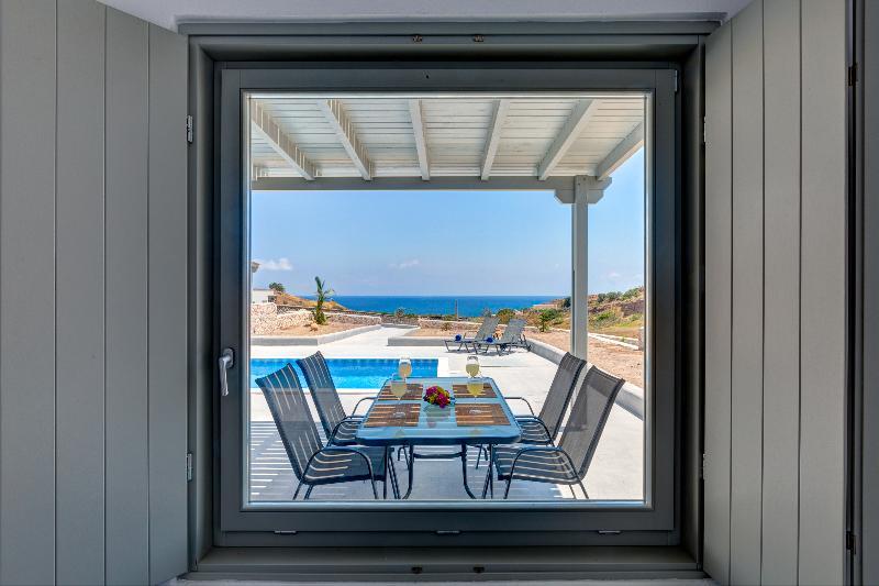 Desiterra Resort Suites & Villas Καρτεράδος Εξωτερικό φωτογραφία