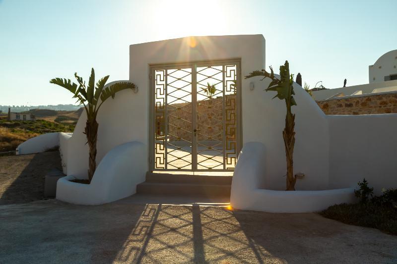 Desiterra Resort Suites & Villas Καρτεράδος Εξωτερικό φωτογραφία